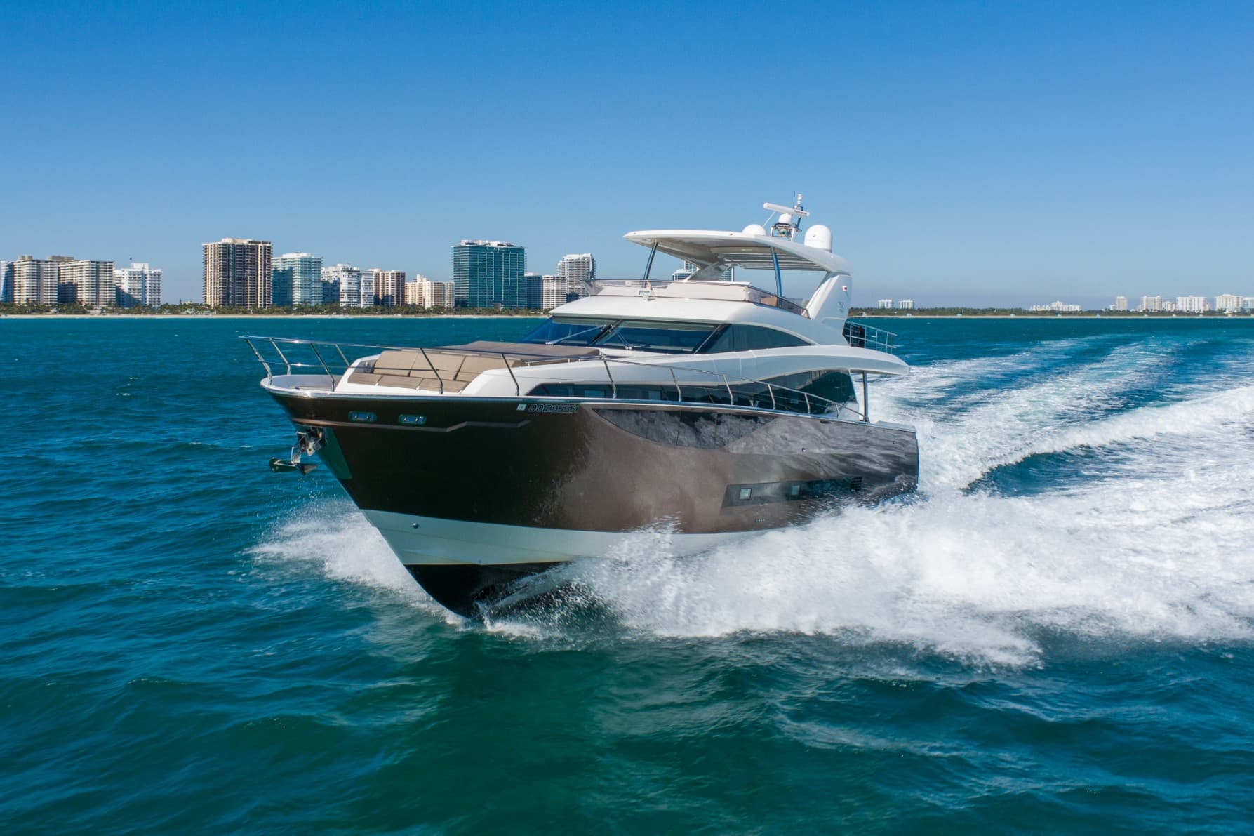 Prestige Flybridge1