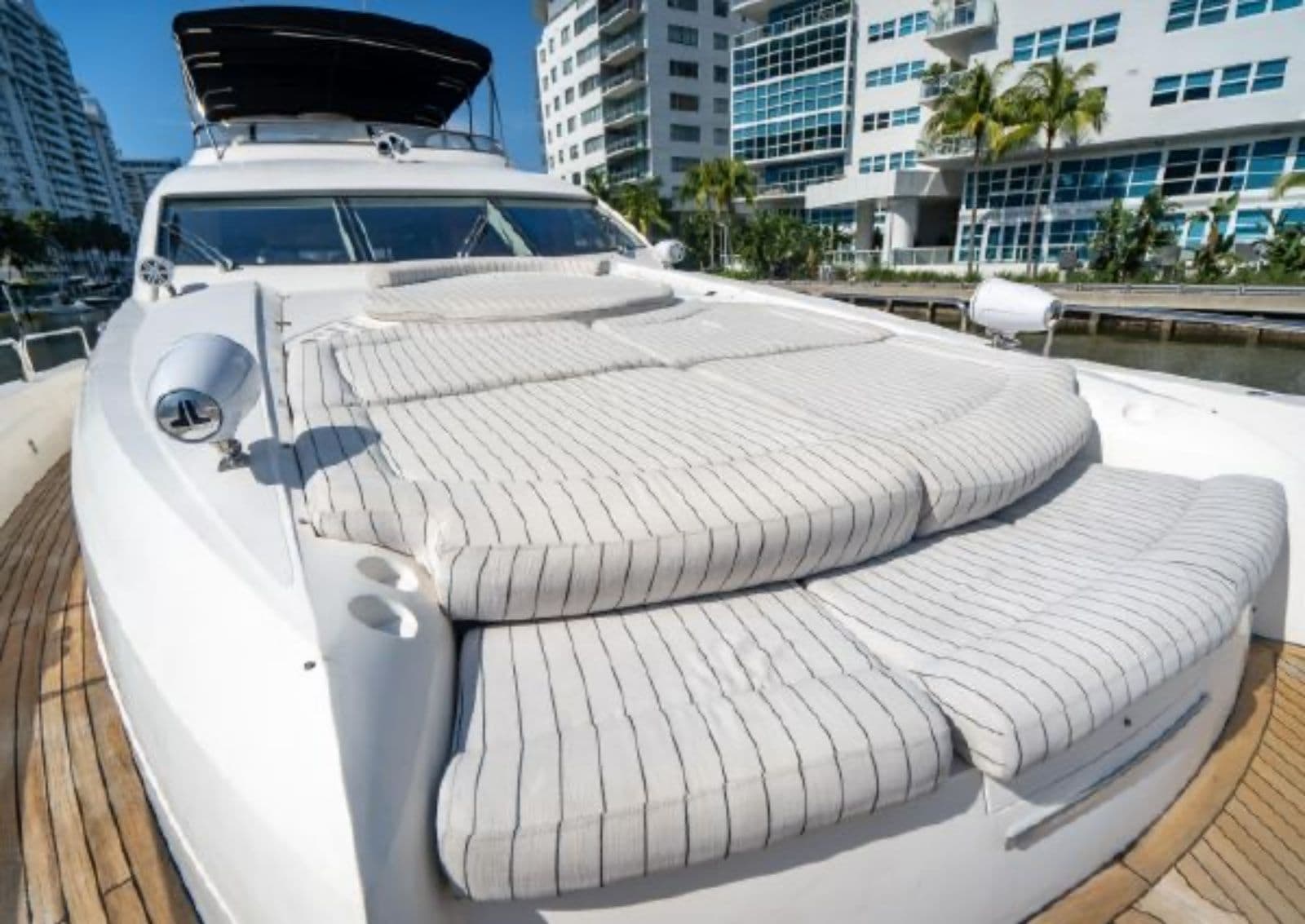 Sunseeker Flybridge4